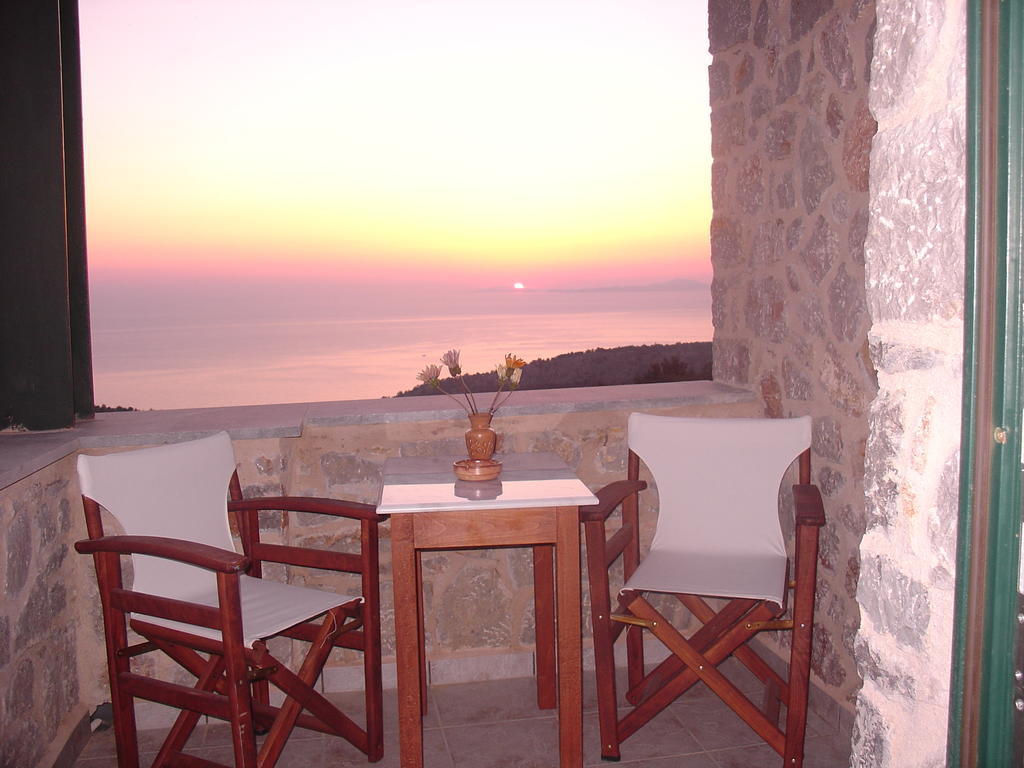 To Asteri Apartment Avgonima Room photo